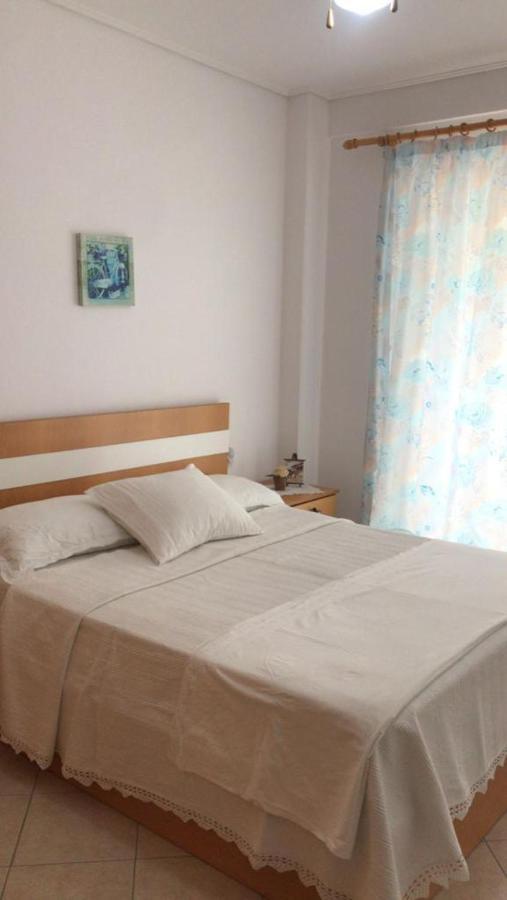 Meni'S Family Apartament Sarandë Esterno foto